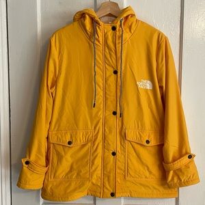 The North Face summit gold lightweight hooded jacket size medium